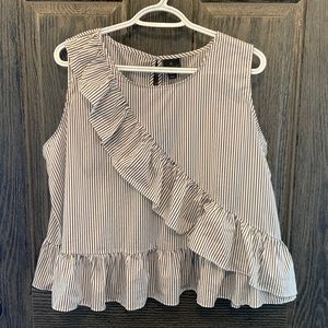 Worthington petite ruffle blouse
